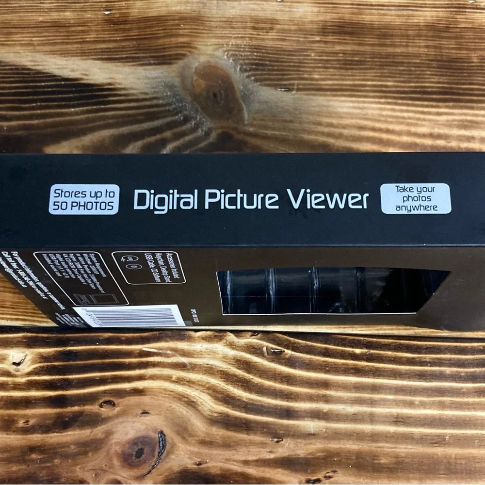 NIB Digital Picture Viewer Keychain